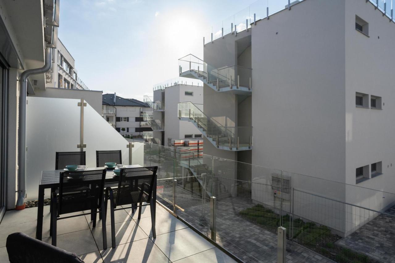 Relax Beach Apartman Fonyód Exteriör bild